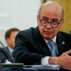 Ministro Quiroz dice que “el tema social no se toca”, pero que hay que “buscar eficiencia y hay muchos espacios para ello”